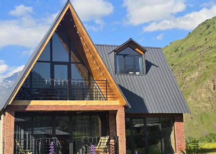 Grand Mountain Cottage
