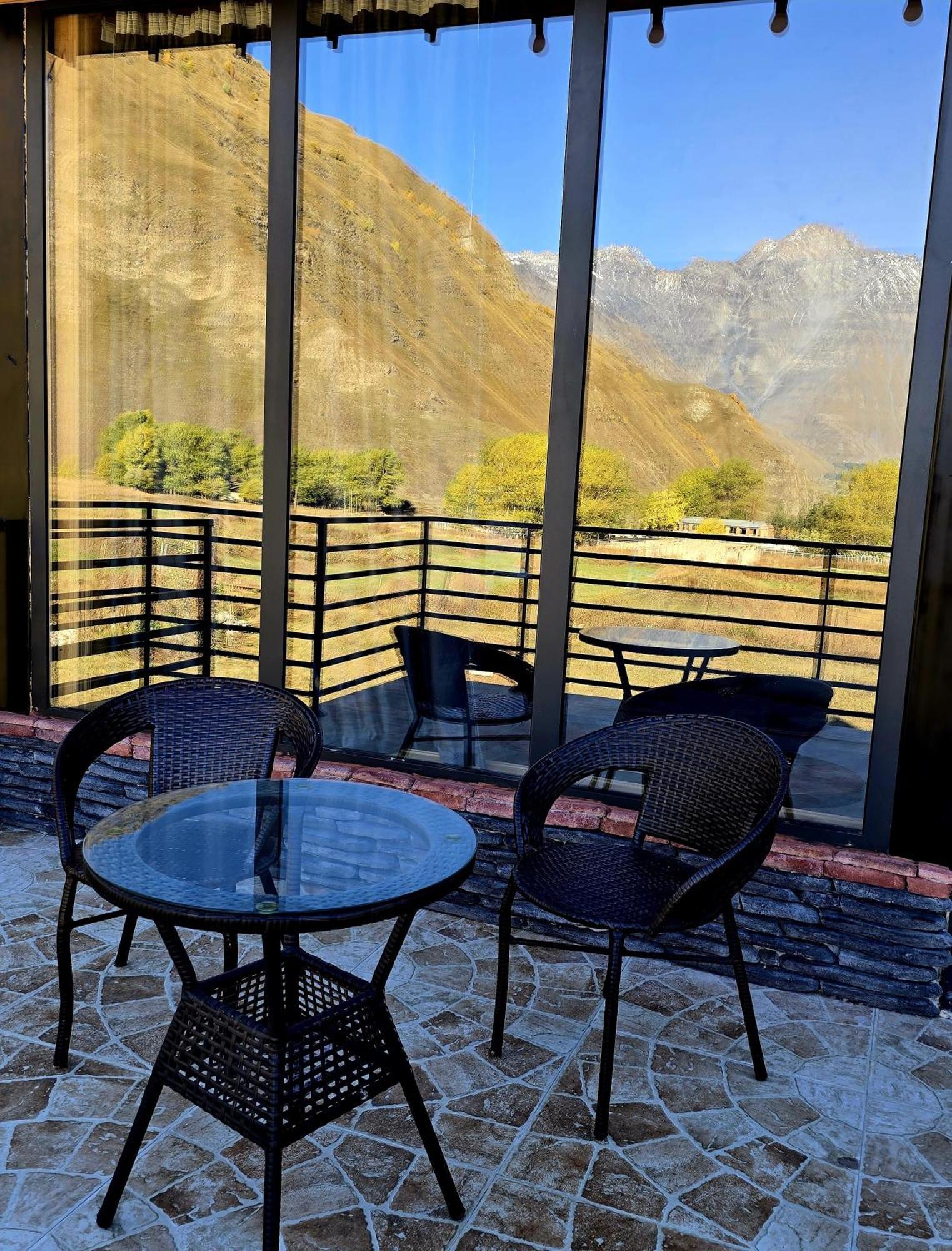 Grand Mountain Stepantsminda