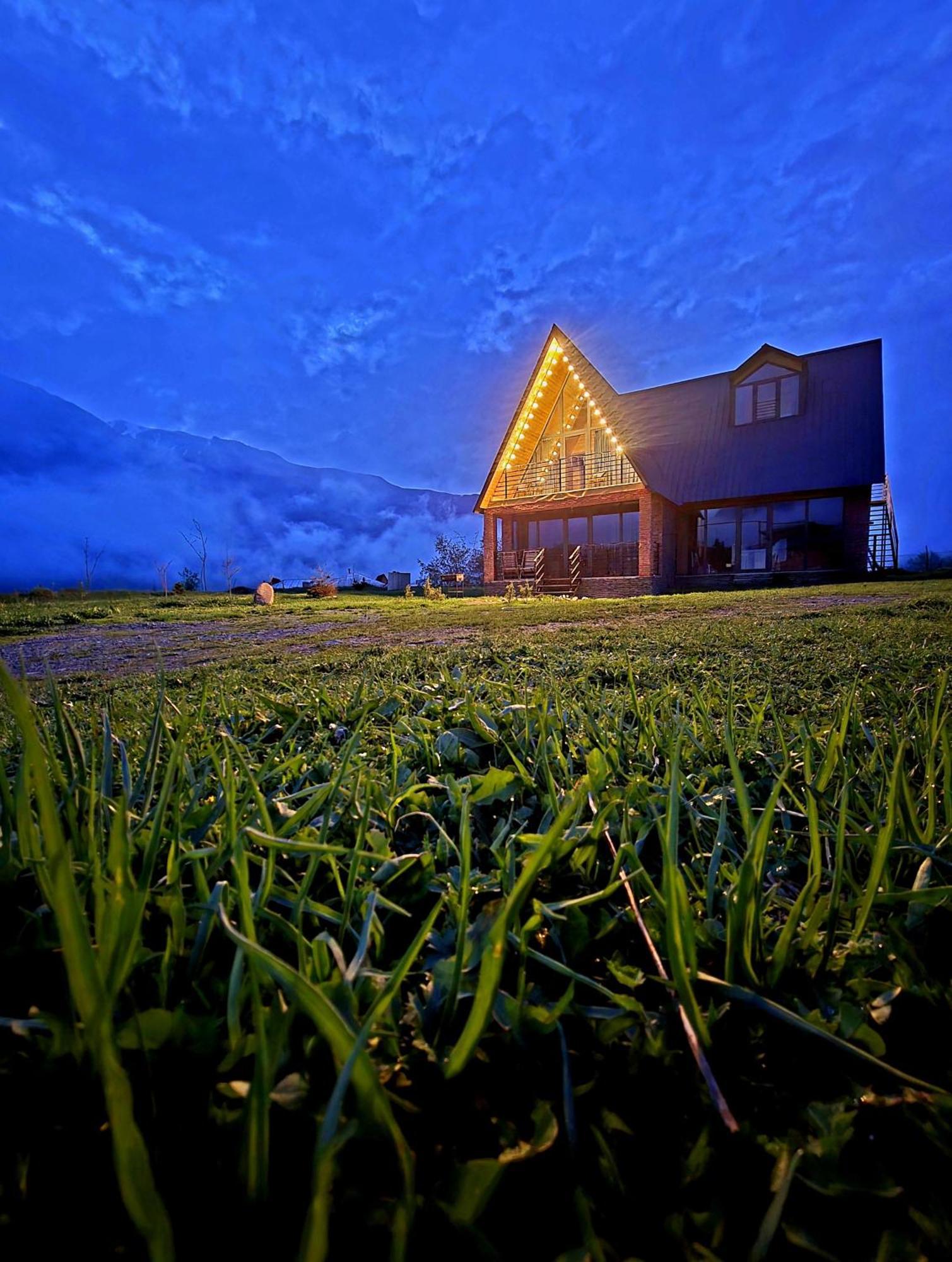 Grand Mountain Chalet